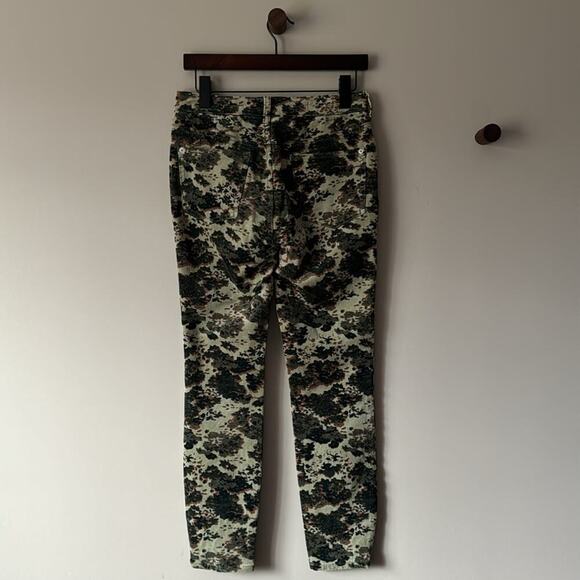 ANTHROPOLOGIE PILCRO CORDUROY CAMOUFLAGE EXPOSED BUTTON FLY SKINNY PANTS - Picture 2 of 10